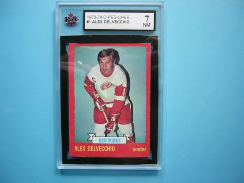 1973/74 O-PEE-CHEE NHL HOCKEY CARD #1 ALEX DELVECCHIO KSA 7 NM SHARP!! 73/74 OPC