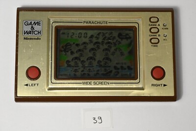 Vintage Boxed Nintendo Game And Watch electronic console Parachute
