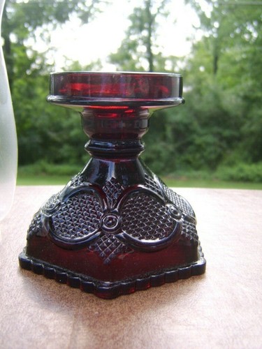 C. 1982 CAPE COD RUBY Hurricane Lamp and Globe by Avon - Never Used Orig Box No2 - Picture 6 of 10