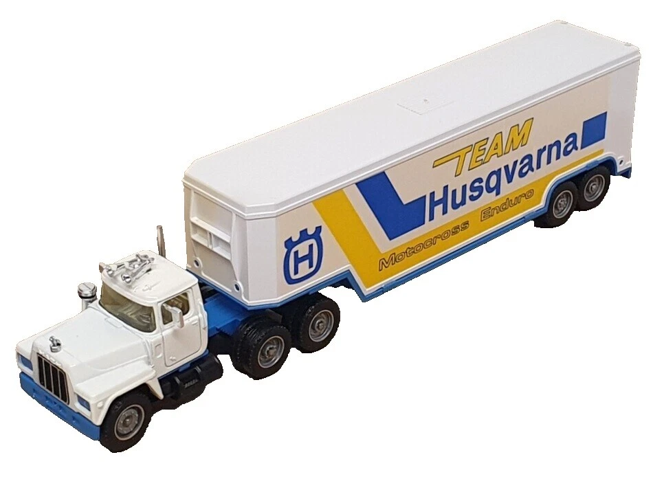 Solido Mack Contemporary Manufacture Diecast Cars, Trucks & Vans