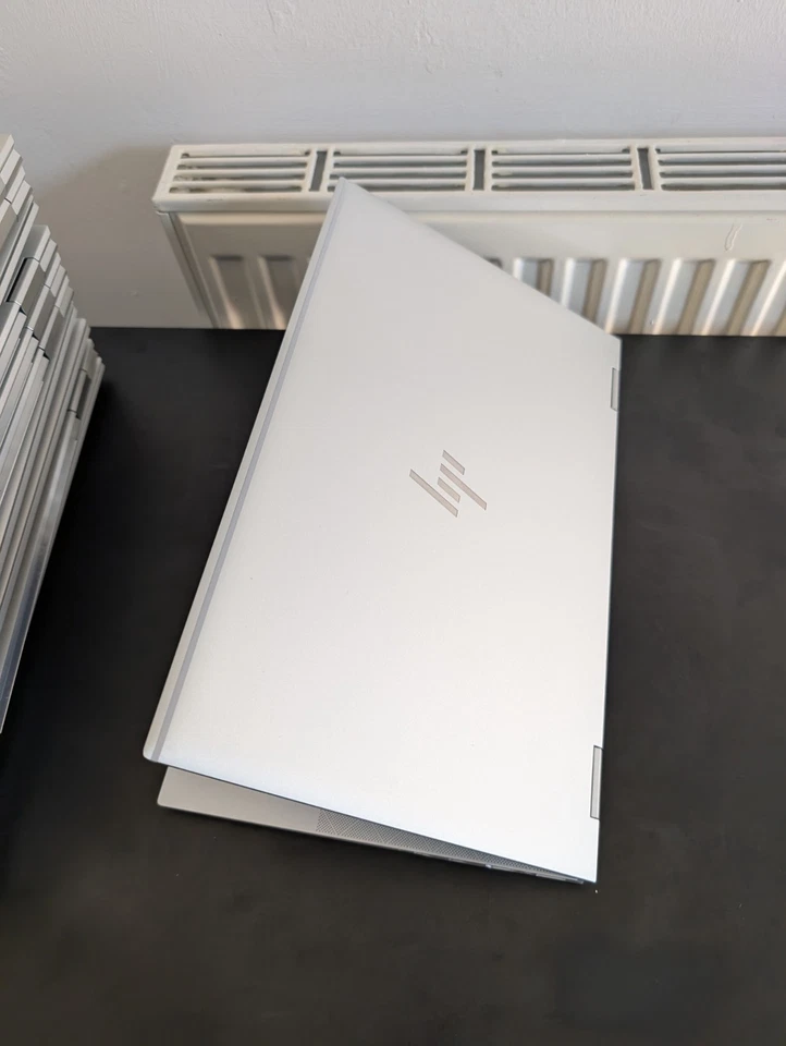 HP EliteBook x360 1040 G8 i7-1185G7 3.0-4.8GHz 32GB 1TB SSD 14" Touch 2-in-1 A+ - Image 3 of 4