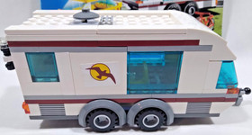 🔥LEGO CITY 4435 Car and Caravan 100% Complete w/ instructions & Minifigures