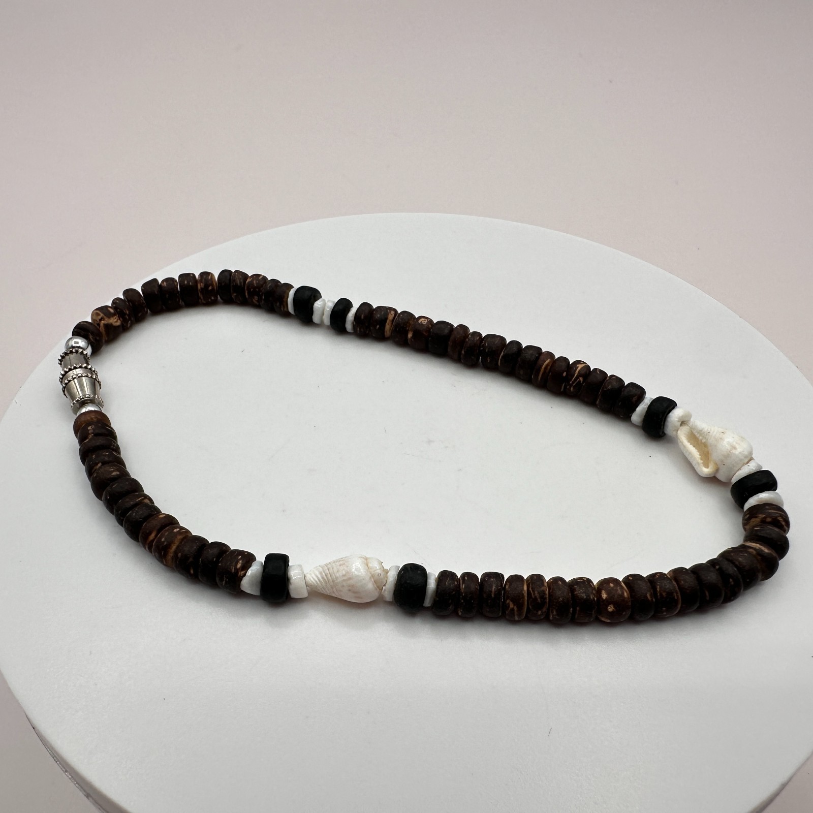 Vintage Y2K Silver-Tone Seashell Beaded Bracelet Boho Women's Classic Jewelry
