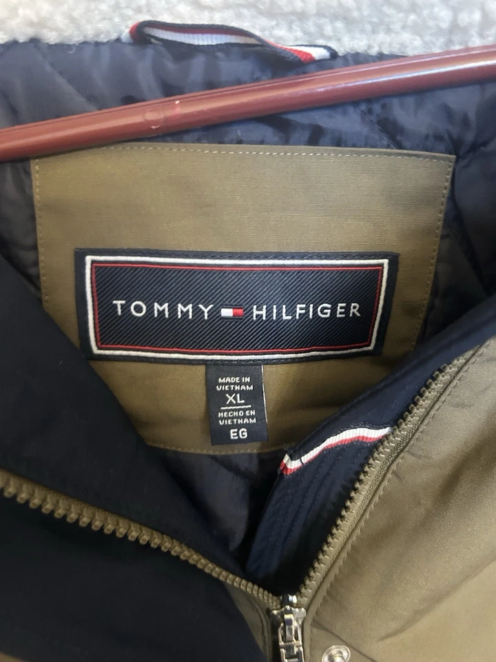 NUEVO CON ETIQUETAS Tommy Hilfiger Mujer Parka Peso Medio Chaqueta con Capucha Verde Talla XL Foto 3 de 4