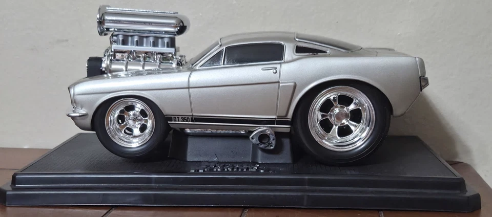The Original Muscle Machines 1/18 Scale ‘66 Mustang GT 350 Gray/Black Stripe - Image 4 of 4
