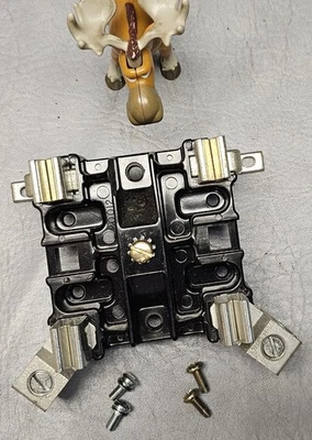 Meter Base Cooper 20012 B-Line 4 Jaw / 3 Wire 100A 600V 1PH