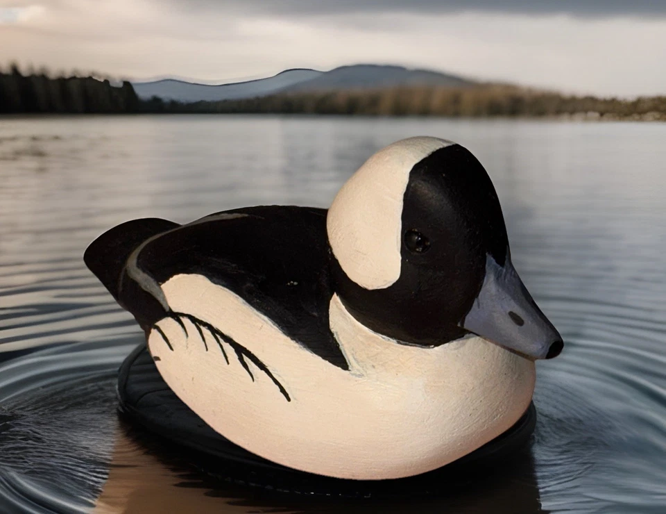 VINTAGE BUFFLEHEAD DRAKE DUCK MINI DECOY - Image 4 of 4