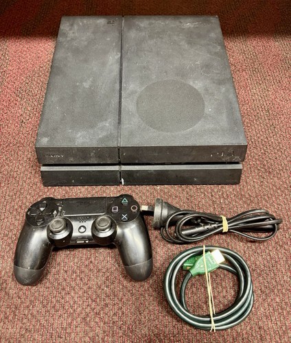 Sony Playstation 4 500 GB PS4 With Controller And Cables Free Post