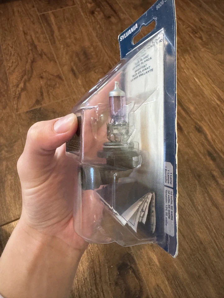 车头灯灯泡-轿车 Sylvania 9006ST.BP — 第 2/4 张图片