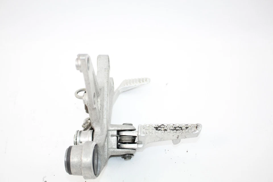 08-09 Clavija reposapiés derecha Honda CBR 1000RR CBR1000RR Foto 2 de 4