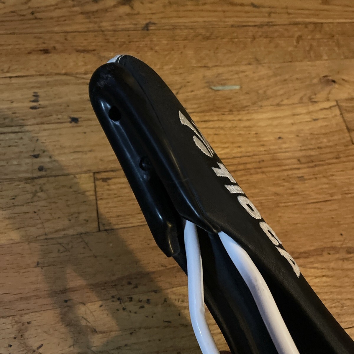 Tioga No Slip Downhill Saddle NEW!!!! Nicolas Vouilloz Tioga No Slip Downhill Saddle NEW!!!! Nicolas Vouilloz