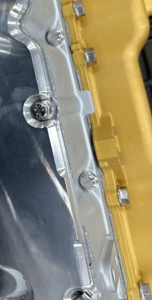 DURAMAX (LLY/LBZ/LMM/LML)Stainless Bolt kit(LOWER VALVE COVER&INTAKE