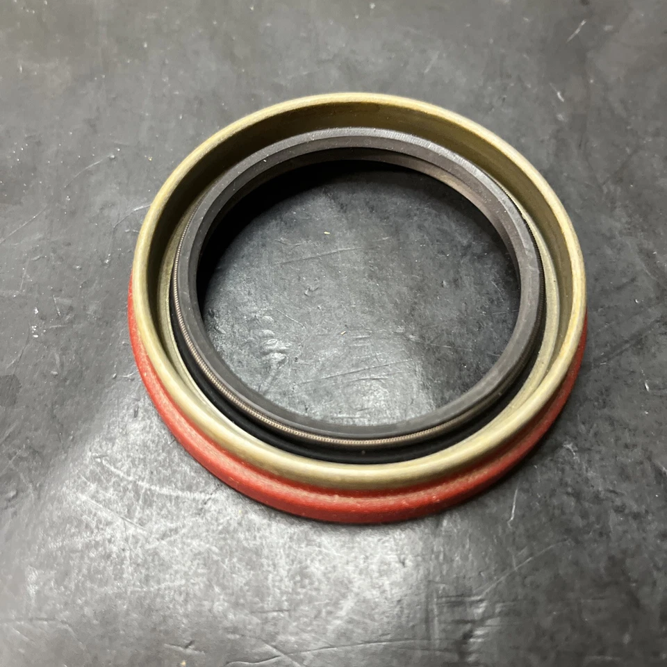 🔥🔥🔥Frt Wheel Seal National Oil Seals 225673 Foto 2 de 3