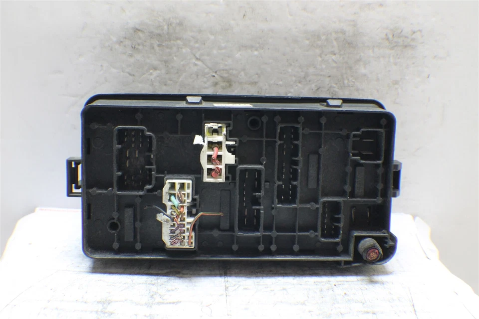 0404J200AN Suzuki Forenza 2002 caixa de fusíveis relé unidade módulo 306 20B2 B2 - Imagem 2 de 4