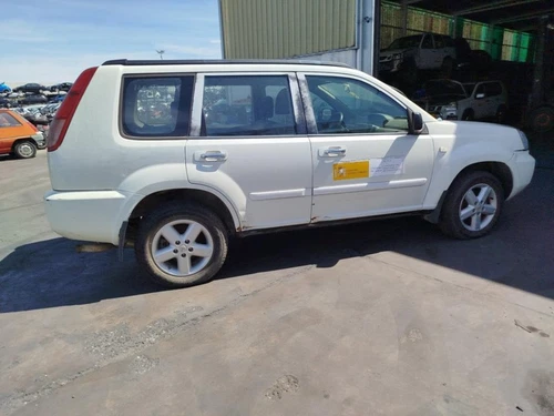 F2M228H725 Enjoliveur Pare-Choc Avant mode pour NISSAN X-TRAIL (T30) Titanium 528947