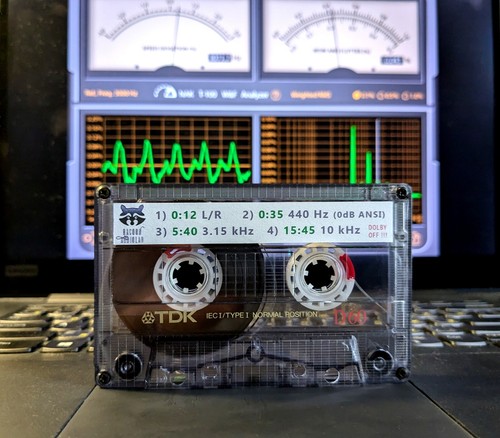 4-in-1 TDK Test/Kalibrierung Audiokassette Tape: L/R, Level, Speed, Azimut - Bild 1 von 3