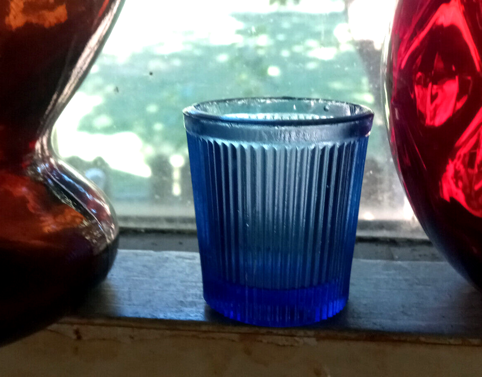 PRETTY BLUE 1860s PRESSED GLASS FINE RIB TOY TUMBLER SHOT GLASS BOSTON