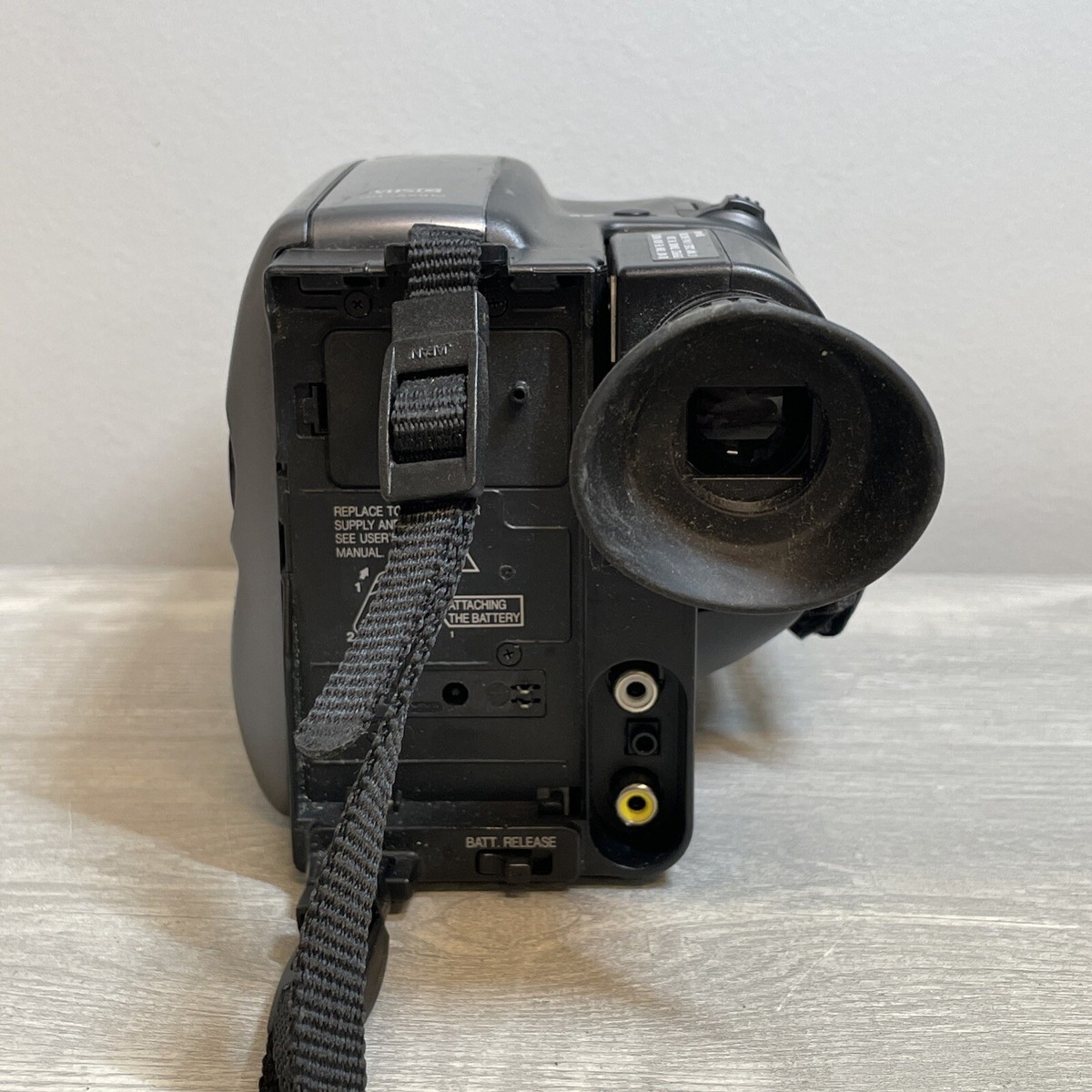 JVC GR-AX910U Video Movie Camcorder VHS-C Plays Tapes Read
