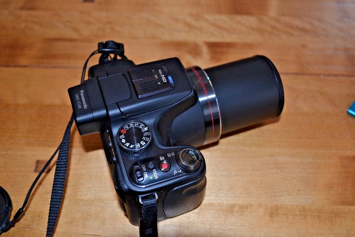 Appareil Photo Bridge Panasonic Lumix DMC-FZ48 Noir – 24x Optique HD