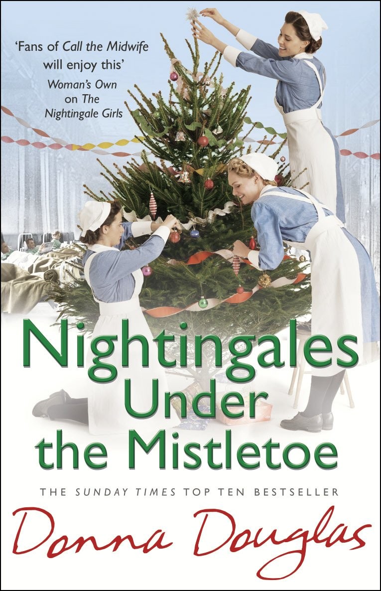 Nightingales Under the Mistletoe: (Nightingales 7)-Donna Douglas