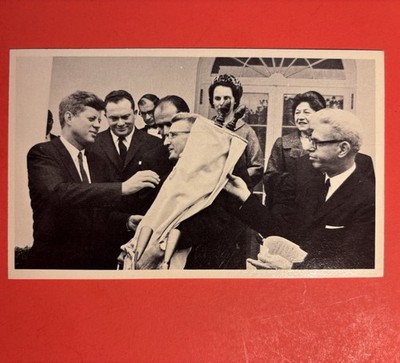 1964 Ed-U-Cards JFK John F. Kennedy Nov. 13, 1961 (JFK Examines Torah Scroll)