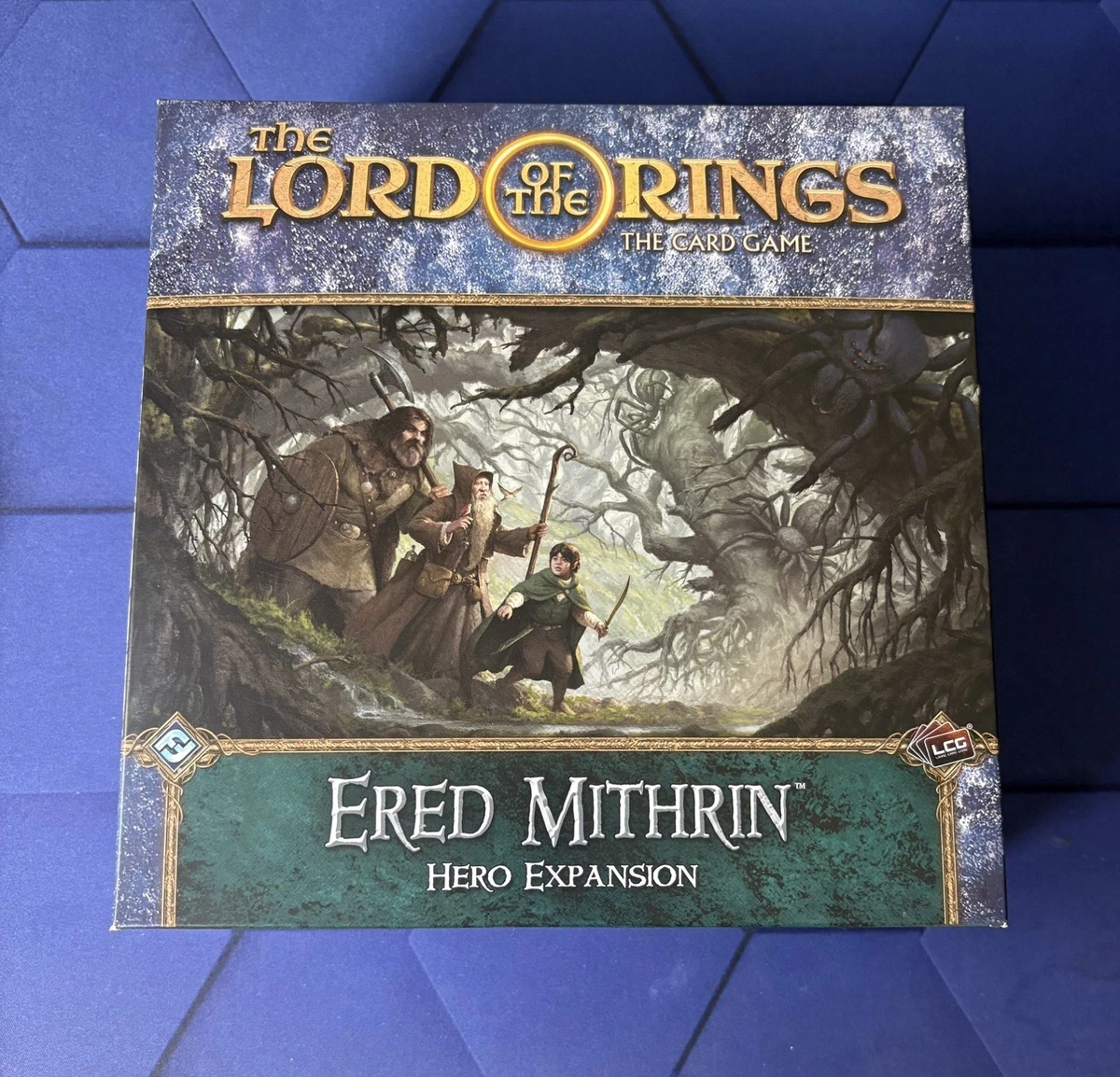 Fantasy Flight Games Il Signore Degli Anelli LCG: Sotto La Sabbia – Espansione Adventure Pack (60 Carte, 1-2 Giocatori)