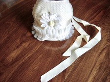 Child's White/Yellow Woven Floral Easter-Flower Girl Hat-Satin Ribbon Ties-EUC