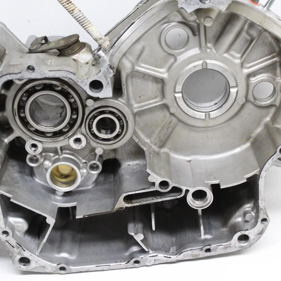 87-97 yamaha virago 535 Right Left Crankcase Crank Case 2GV-15100-04-00 - Image 2 of 4