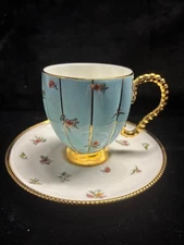 Beautiful Porcelain Hand Painted Footed Tea Cup And Saucer - Lots Gold