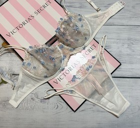 Victoria&rsquo;s Secret Wicked Wildflower Embroidery Unlined Bra Brazilian Set White