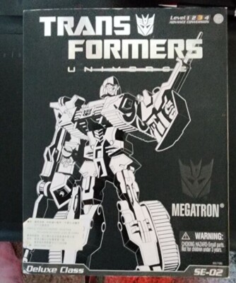 Brand New Transformers Universe Special Edition Megatron SE-02