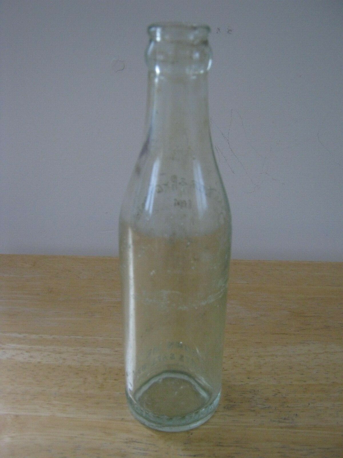 Seltzer & Rydholm Inc Auburn Maine 61/2 Fl Oz Early Embossed Soda