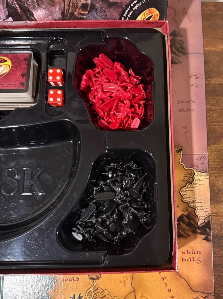 2002 RISK Lord Of The Rings Middle Earth Conquest Board Game Incomplete - Image 3 of 4