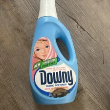 Vintage Downy Fabric Softener 33 fl oz Bottle 70s 80s Decor Prop  Empty