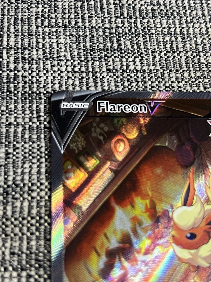 Flareon V SWSH179 SWSH: Sword & Shield Promo Cards Holo - Image 3 of 4