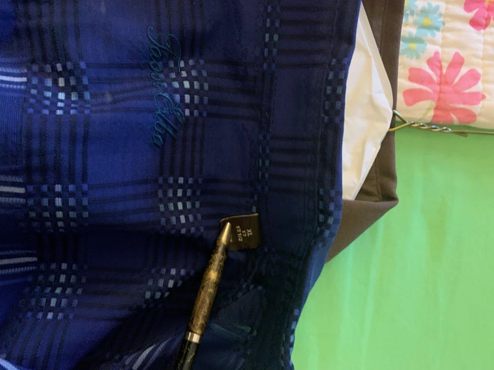 Camisa de vestir hombre talla XXL marca Tasso Elba en muy buen estado ya limpiada en seco Foto 3 de 4