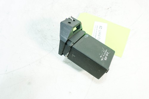 72-89 Mercedes 380SL R107 OEM Power Relay Distribution Electric Block 5067 - Picture 12 of 18