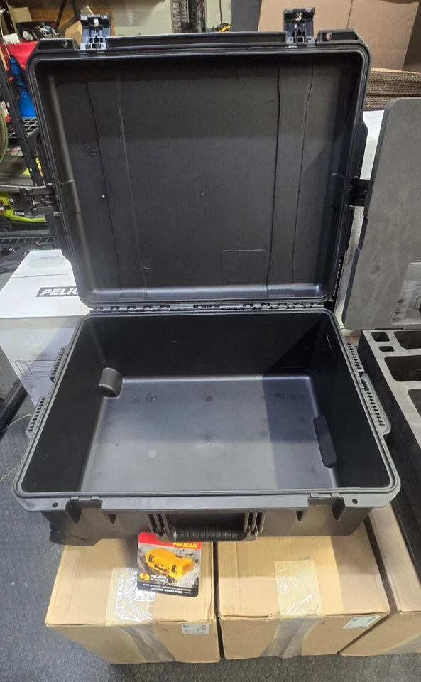 Estuche rodante Pelican Storm IM2720 nuevo en caja con etiqueta Envío gratuito Foto 3 de 4