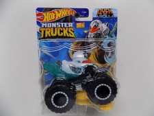 Hot Wheels -   MONSTER TRUCKS - WHITE DUCK & ROLL