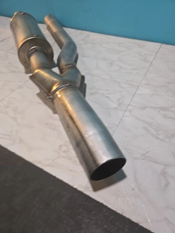 Y-Pipe 2-1 Only MagnaFlow 2008-2009 Audi TT Quattro OEM Grade Direct-Fit 49716 Foto 3 de 4