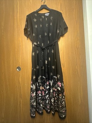 Jez & Jennie Collection Women s Dress Size 16W Black Floral Short Sleeve
