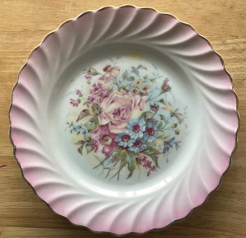 Antique Zeh Scherzer & Co Plate Bavaria Scalloped Edges Gold Trim Floral 7.5 "