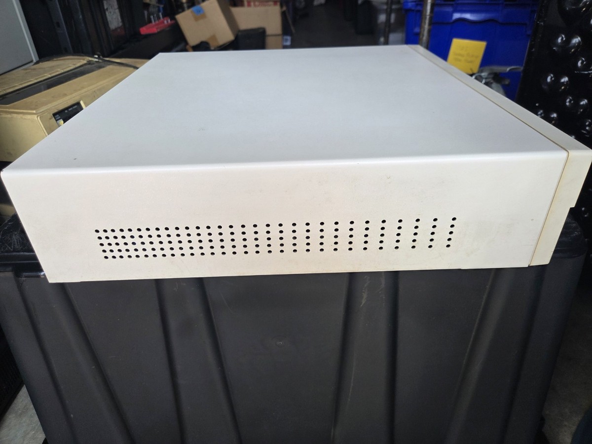 Compaq Presario Computer 7212 Vintage 90s Desktop Computer Powers