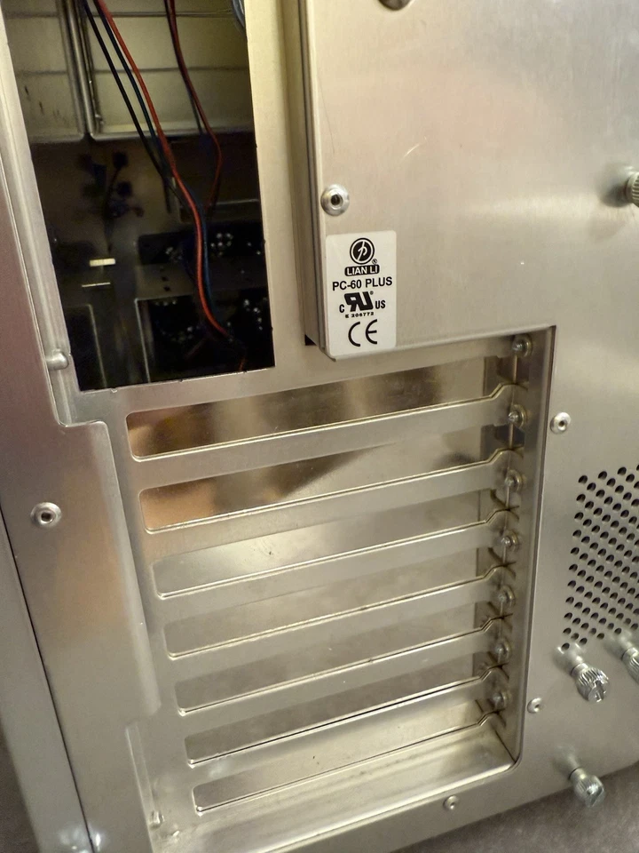 Lian Li PC-60 Plus Aluminium Silber PC Gehäuse Neuwertig In OVP ATX Retro - Bild 4 von 4