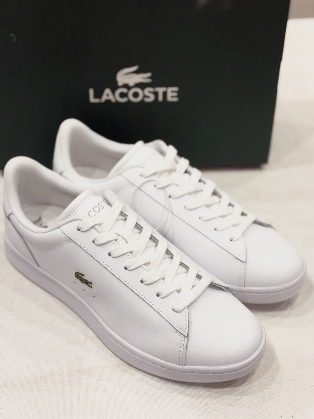 Lacoste, Carnaby Set 224 10 SFA Women’s Lether Sneakers, Color White, Size 8