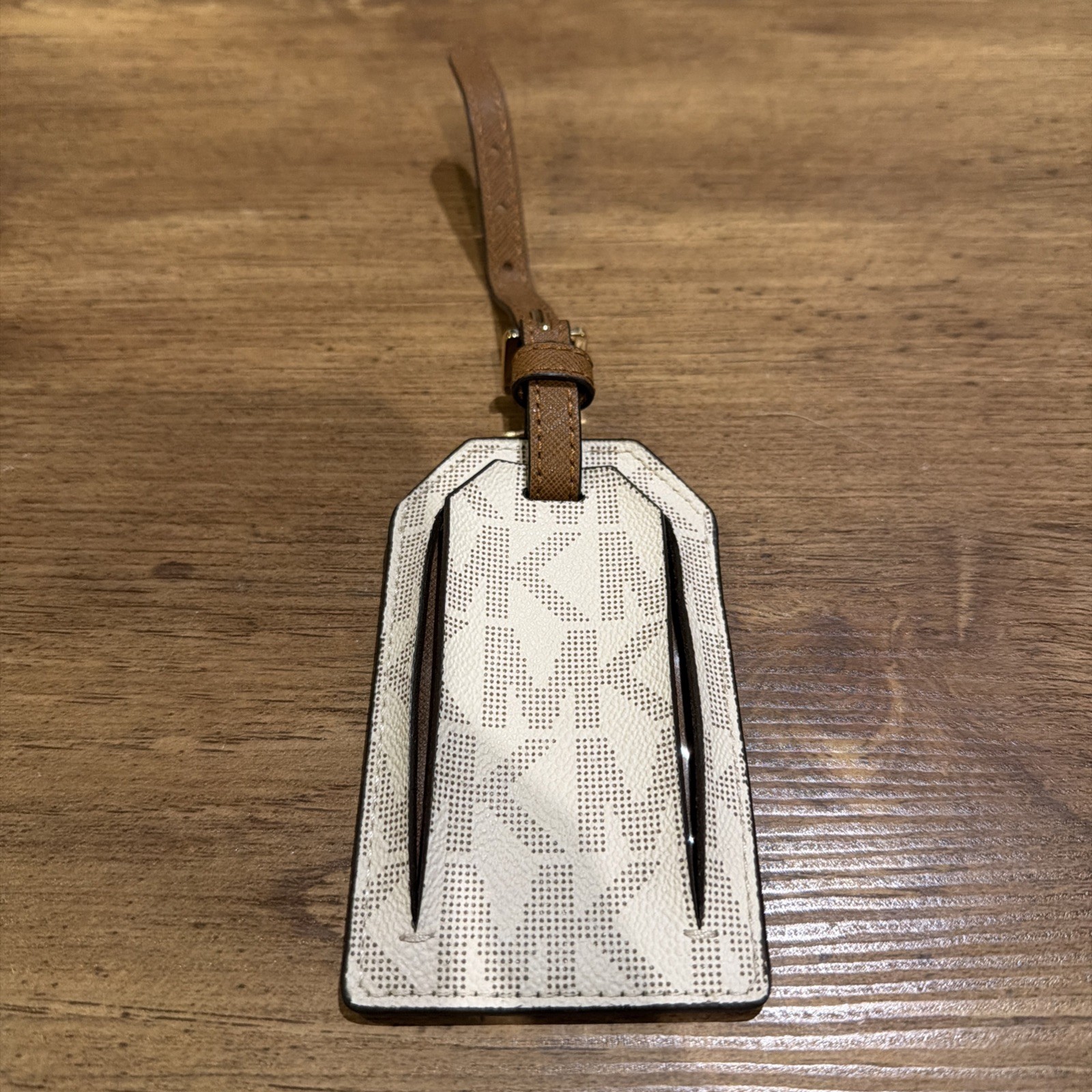 Tag Travel Accessory