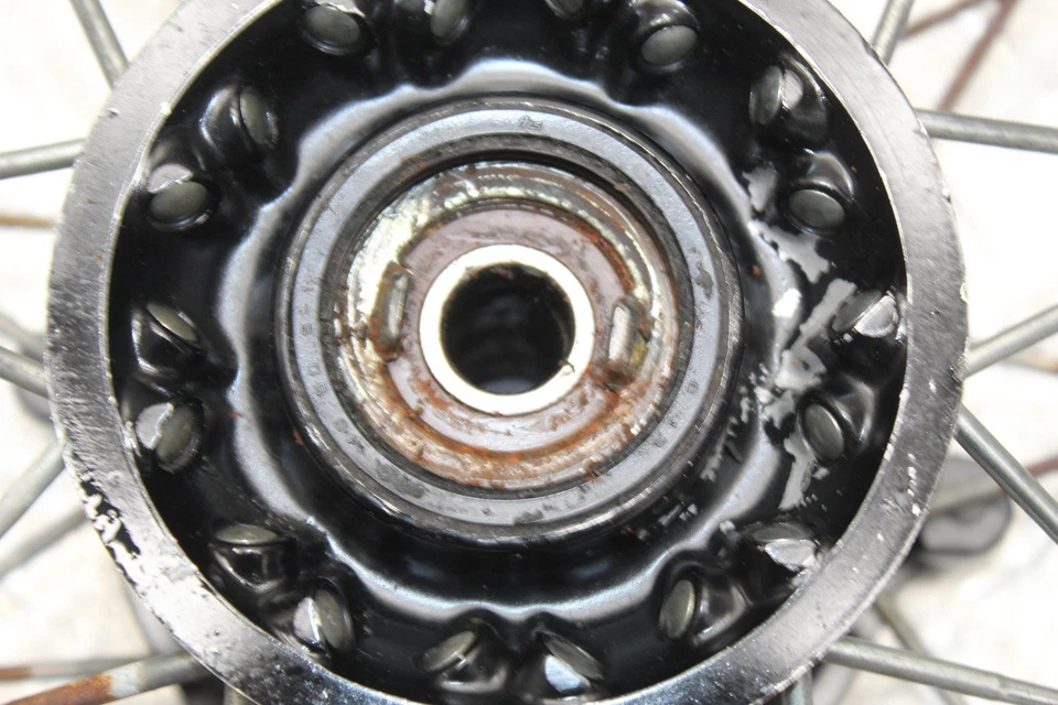 Llanta delantera Honda XL600R 1983 Foto 3 de 4