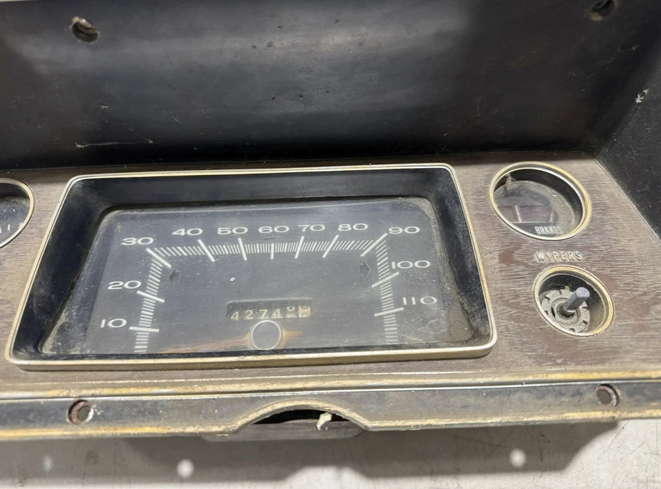 Plymouth Valiant 340 Duster 71 Dodge Demon 1970-71 cuadro de instrumentos medidores 120 Foto 2 de 4