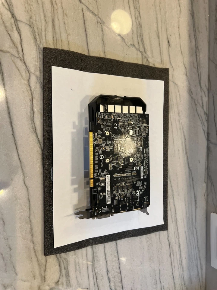 Gigabyte GX460 2GB Video Card - Image 3 of 4