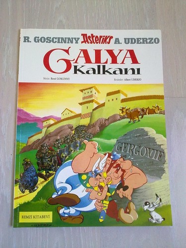 Asterix and the Chieftain's Shield COLLECTIBLE MIDDLE EAST TURKISH COMIC BOOK